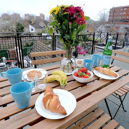Апартаменты 2 Bed Terraced Flat Piccadilly Line Лондон Экстерьер фото